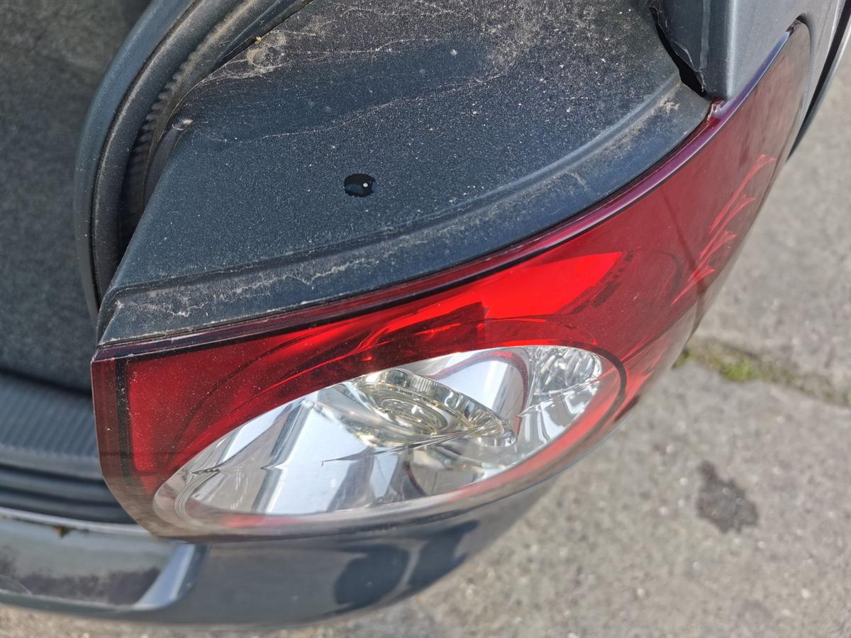 VW Golf Plus 5M Rückleuchte Schlussleuchte Rücklicht hinten aussen rechts LED
