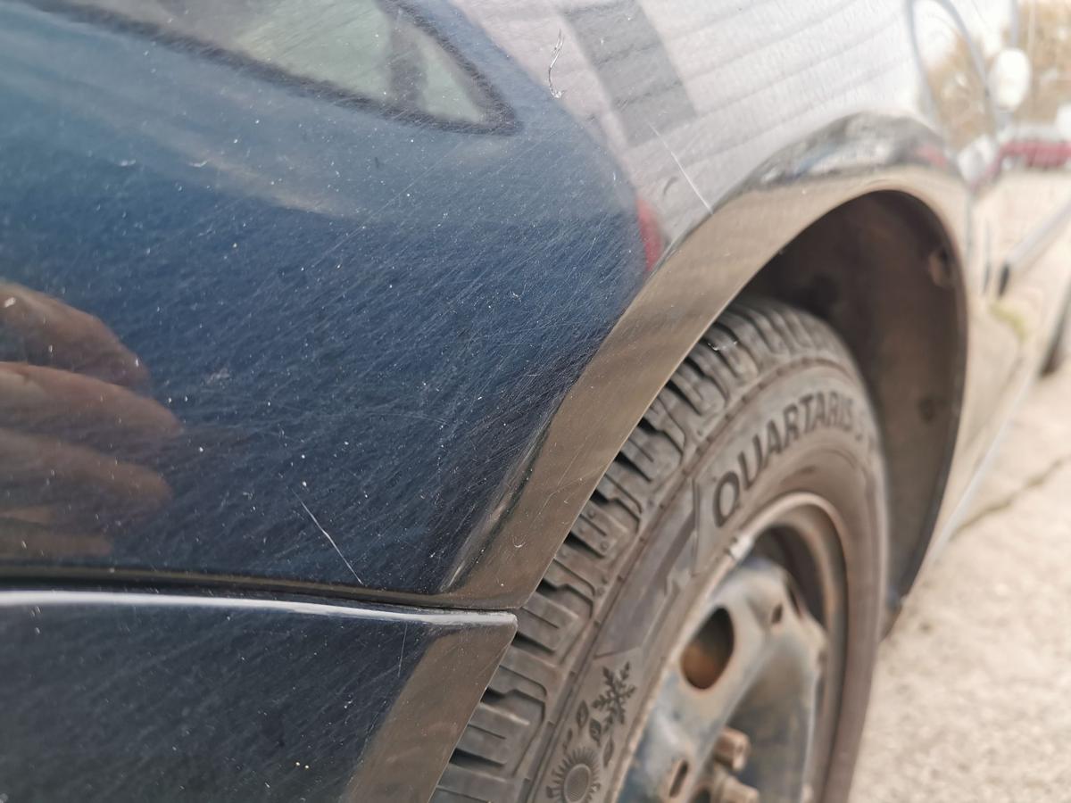 VW Polo 9N1 Kotflügel Fender Seitenwand vorn links L041 Brillantschwarz bis 2005