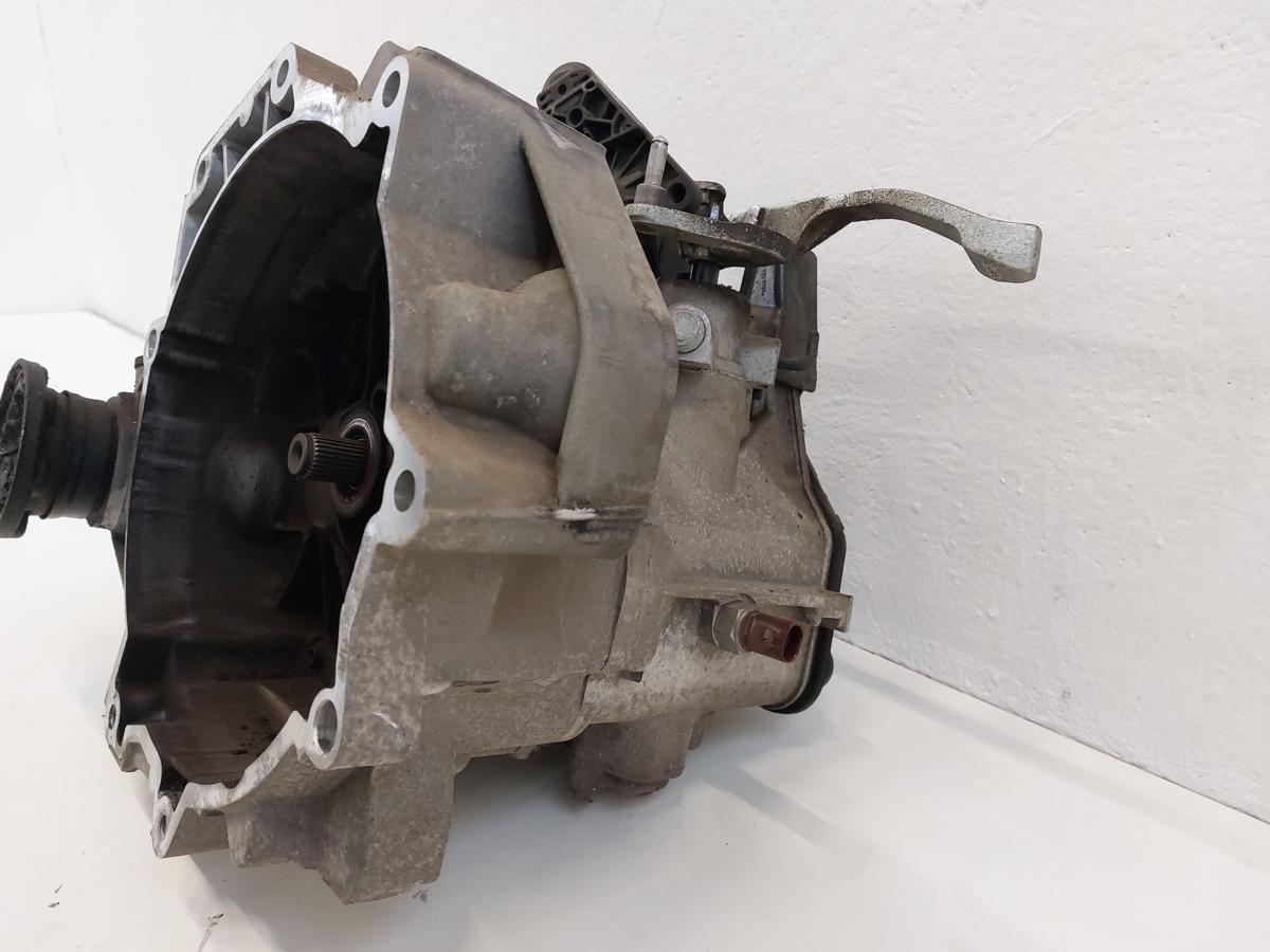 Skoda Fabia 5J Schaltgetriebe Getriebe 5 Gang LVC aus 1.2 44kw