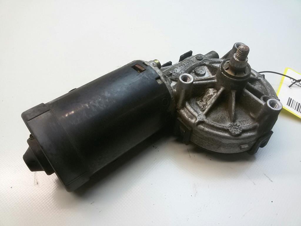 Mercedes CLK C208 Wischermotor vorn 0390241420 BOSCH BJ1998