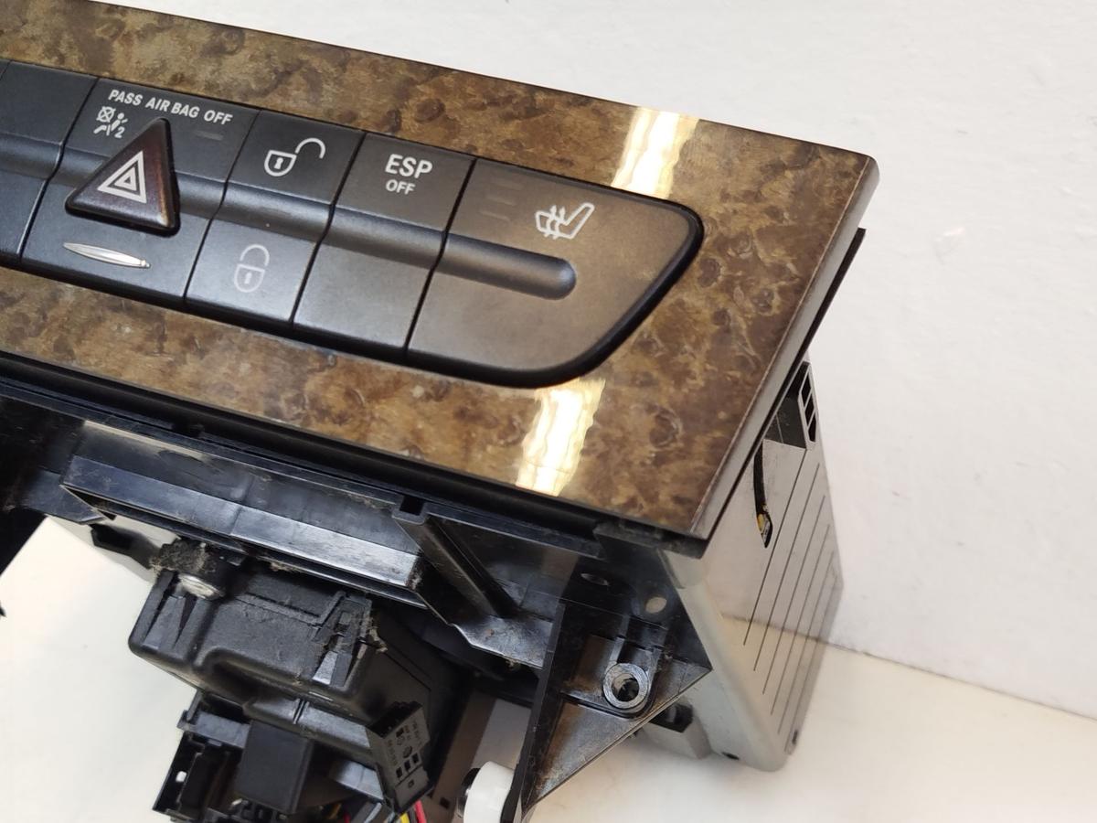 Mercedes E Klasse W211 S211 Mopf CD Wechsler Tasterleiste Wechsler CD Player OE