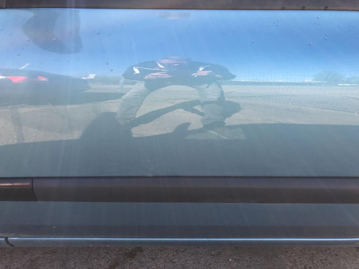 Renault Clio II 2 Campus T&uuml;r vorn links Fahrert&uuml;r im Rohbau TEF47 Blau Cyclade