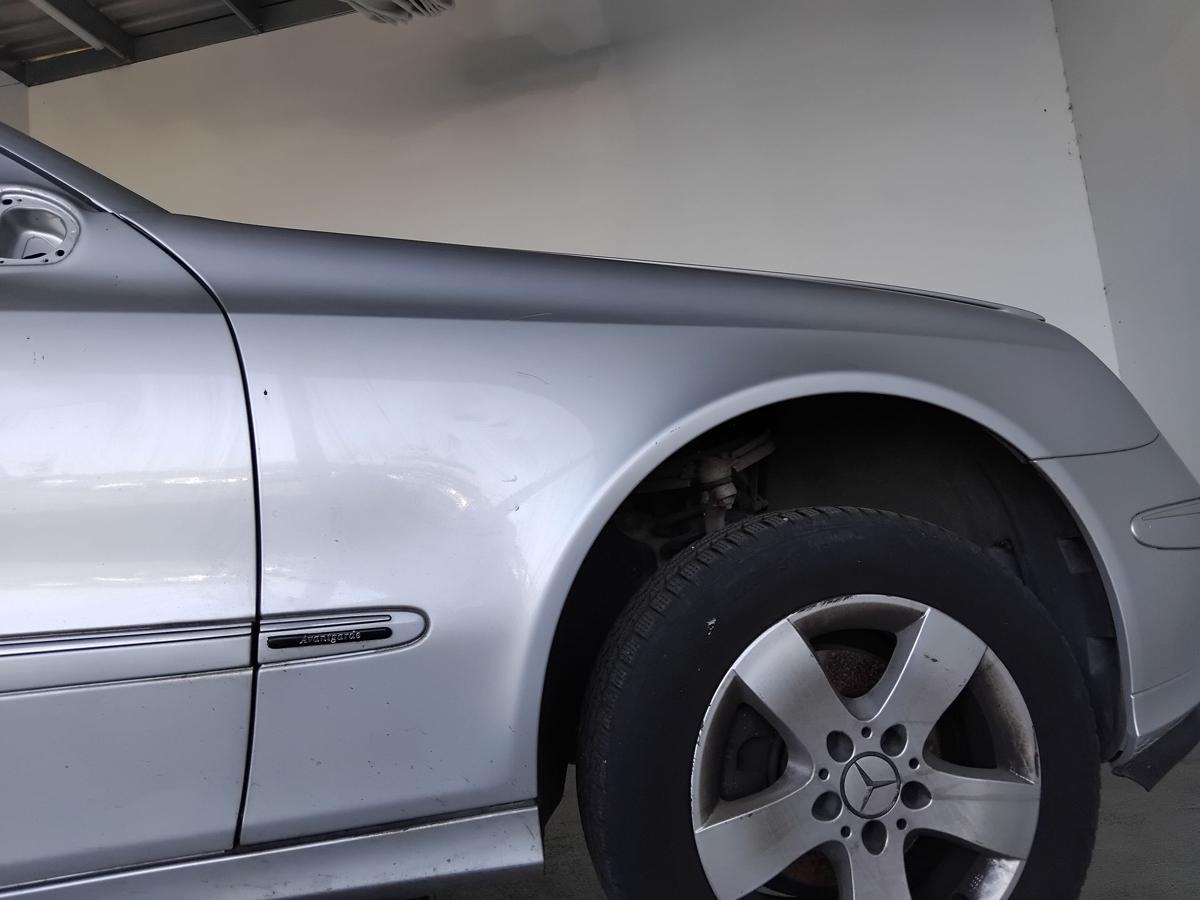Mercedes E-Klasse 211 original Kotfl&uuml;gel vorn rechts brillantsilber 744 BJ2004