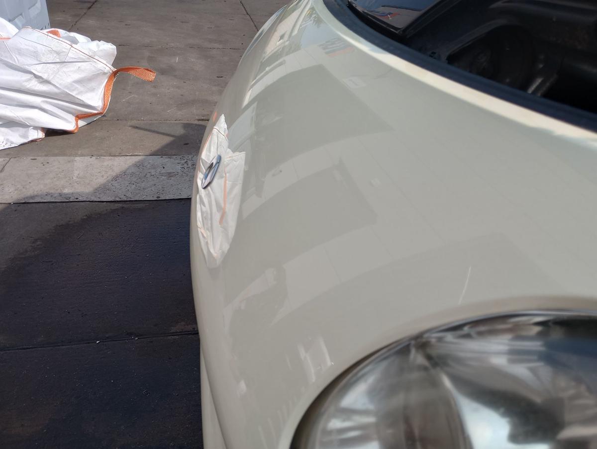 Smart 450 Coupe original Sto&szlig;stange Stossf&auml;nger vorn Mitte Elfenbein Bj 2006