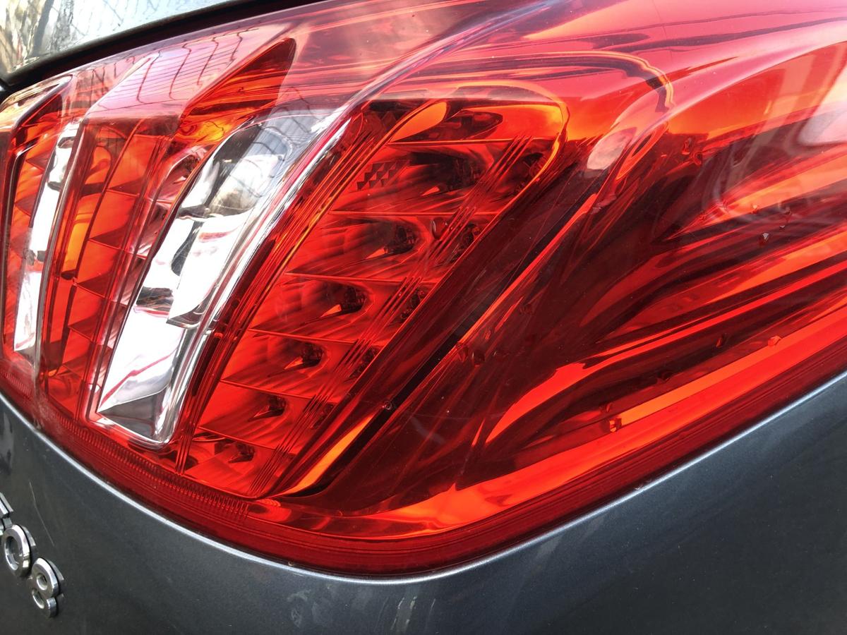 Peugeot 508 ND NE bis14 Rückleuchte rechts Rücklicht Heckleuchte Limo bis 2014