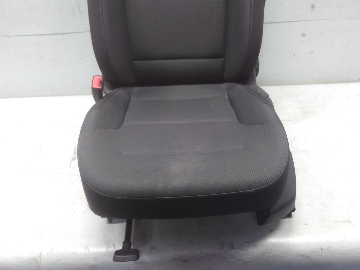 VW Golf 7 orig.Sitz vorn links Fahrersitz Stoff dunkelgrau 5türig BJ2017