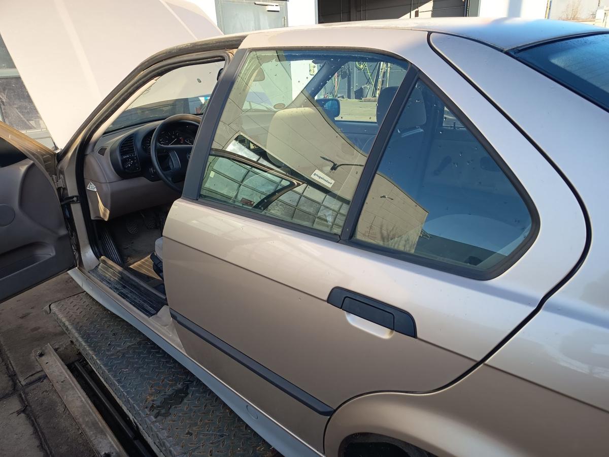 BMW 3er E36 Limousine original T&uuml;r hinten links Fond 301 Kaschmirbeige Bj 1992