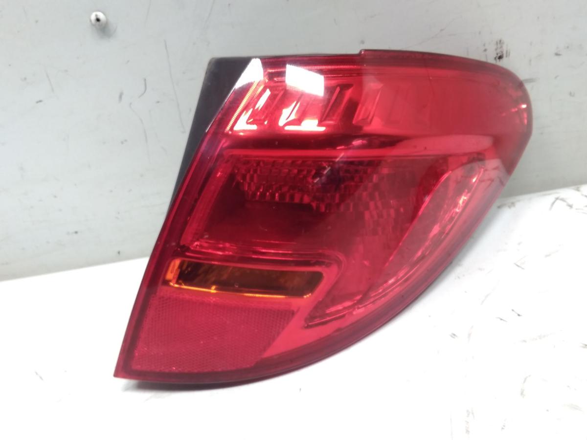 Opel Meriva B original Rückleuchte Heckleuchte rechts außen BJ2011