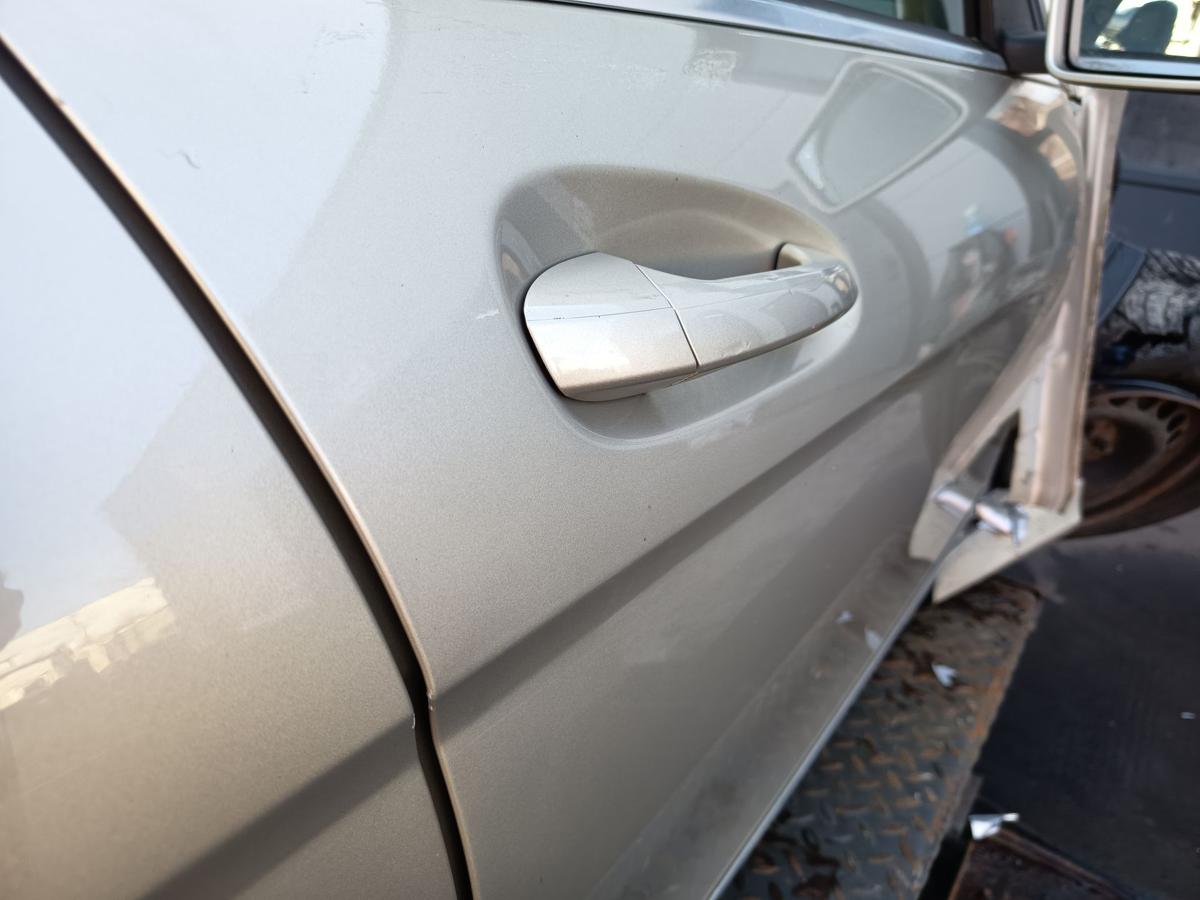 Mercedes S/W204 original T&uuml;r vorn rechts Beifahrer 794 Perlbeige Bj 2009