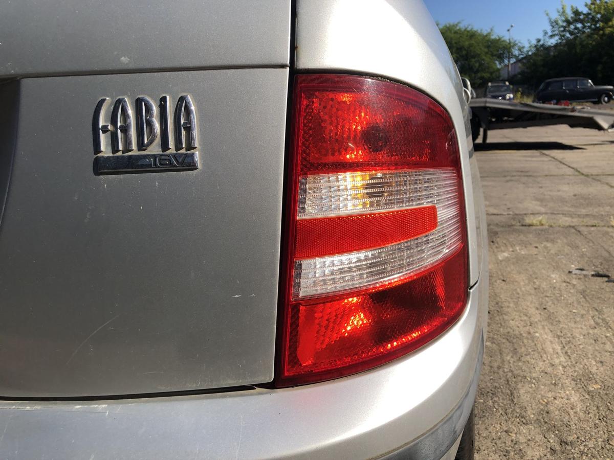 Skoda Fabia 6Y Rückleuchte rechts Rücklicht Heckleuchte Facelift Kombi ab 2004