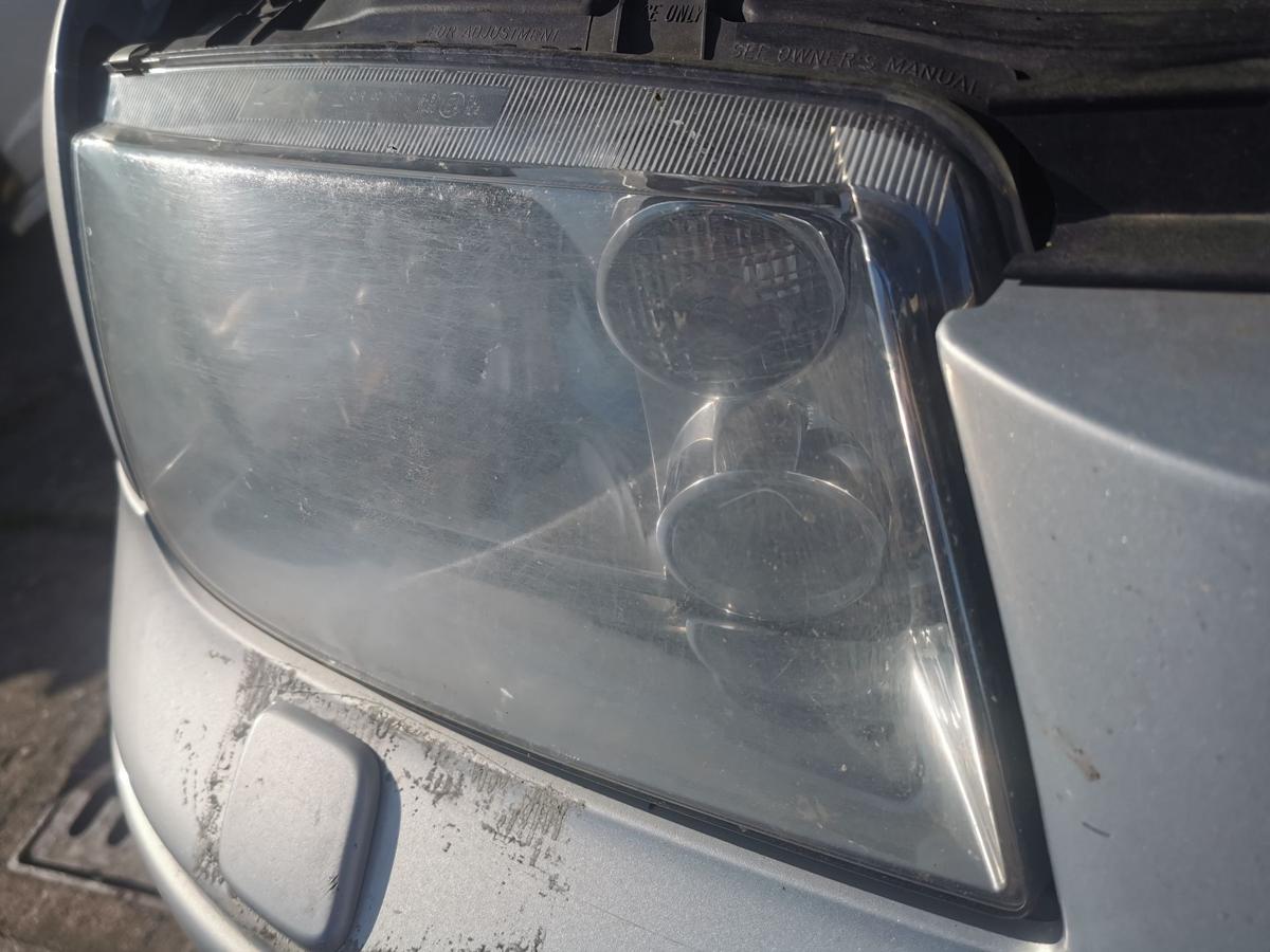 VW Bora 1J Scheinwerfer Hauptscheinwerfer Frontscheinwerfer von rechts TRUEB