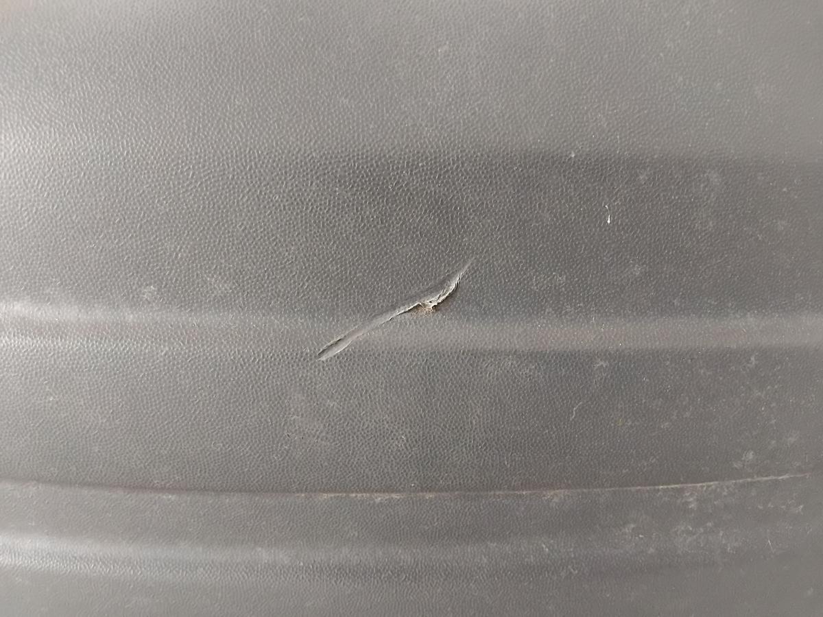 VW Caddy 2K orig Sto&szlig;f&auml;nger Sto&szlig;stange vorn dunkelgrau unlackiert BJ2009 Kratzer