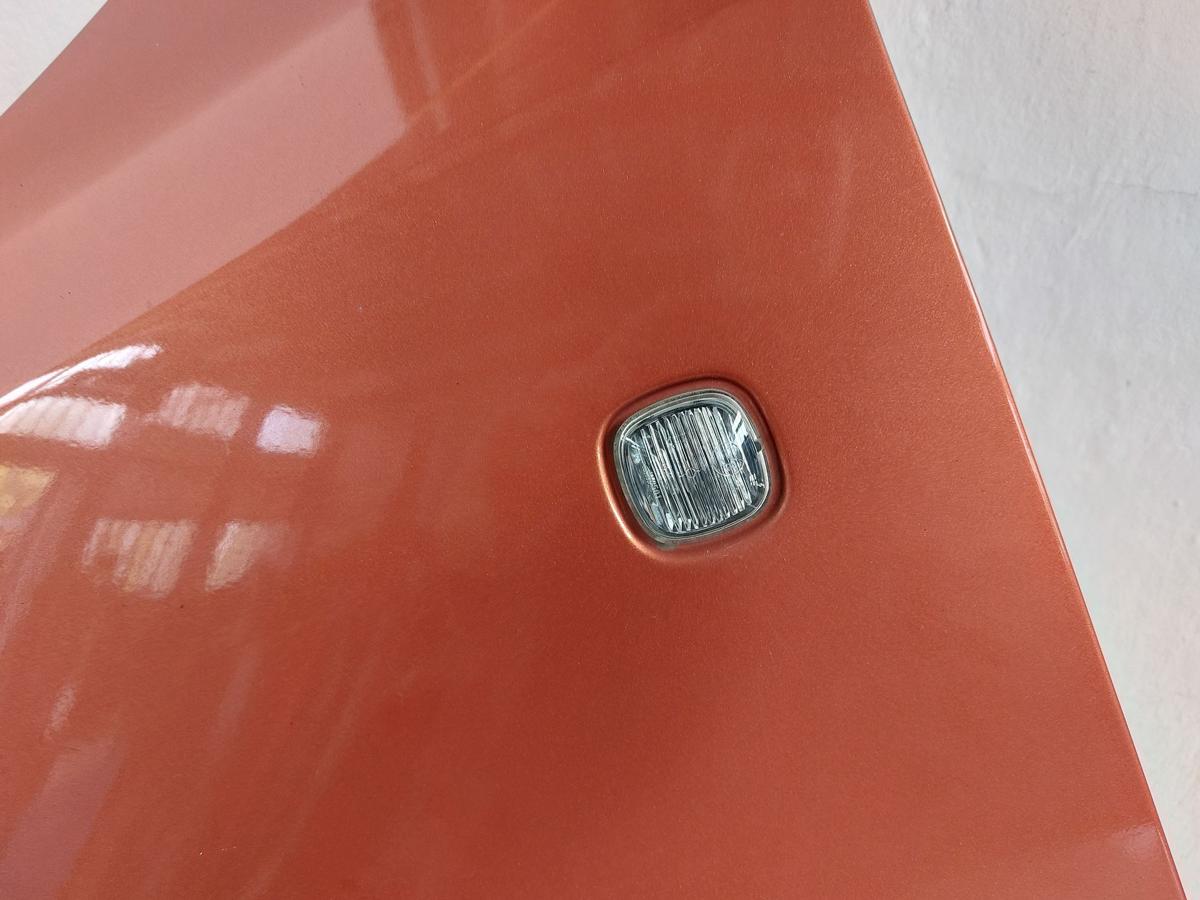 Skoda Fabia 5J Kotfl&uuml;gel vorn links Fahrerseite Seitenwand LF3H orange 06-14