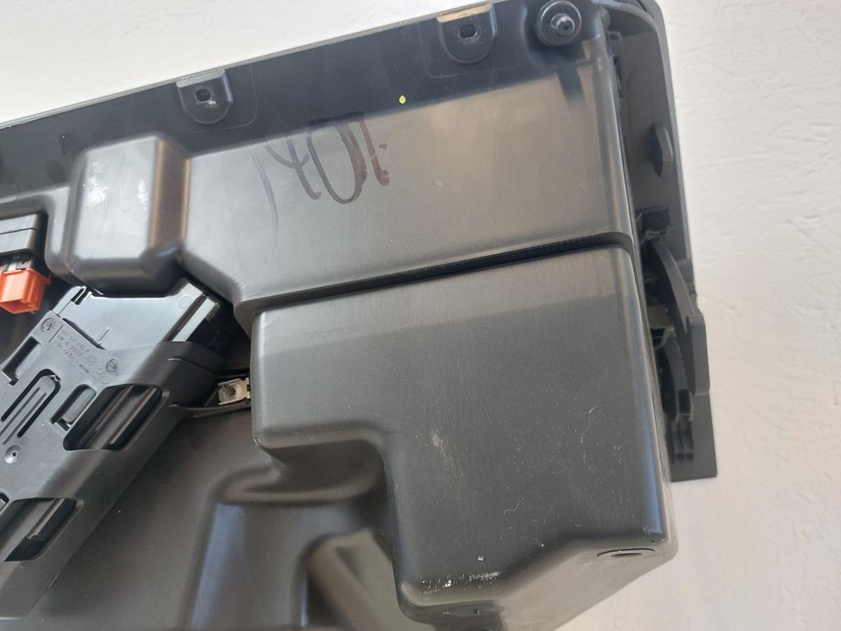 VW Polo 6R Handschuhfach rechts Handschuhkasten gek&uuml;hlt mit Media In Dose