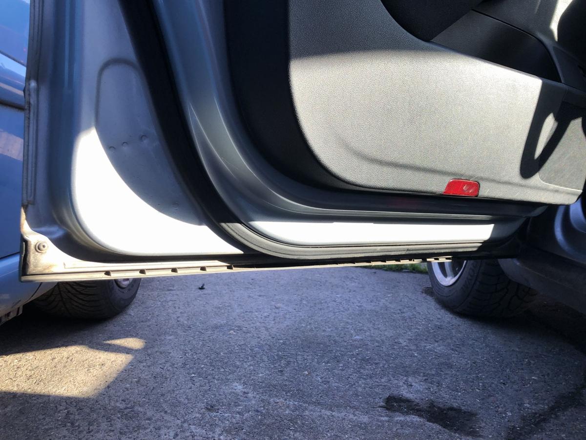 VW Passat 3C B6 T&uuml;r vorn links Fahrert&uuml;r im Rohbau LA7W Reflexsilber Metallic