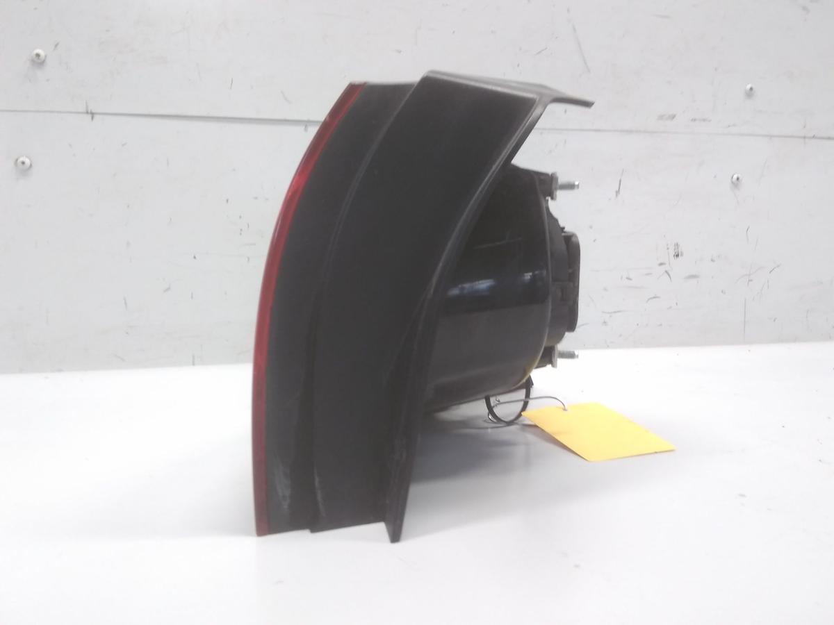 VW Golf 5 1K orig.Rückleuchte Heckleuchte links aussen Fließheck BJ2008 dunkel