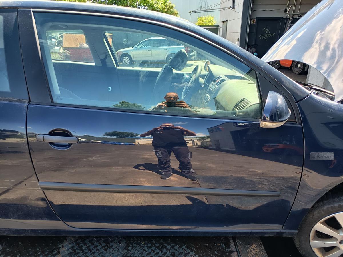 VW Golf V 3t&uuml;rer original Beifahrert&uuml;r rechts Roh A5G Perlblau Bj 2003