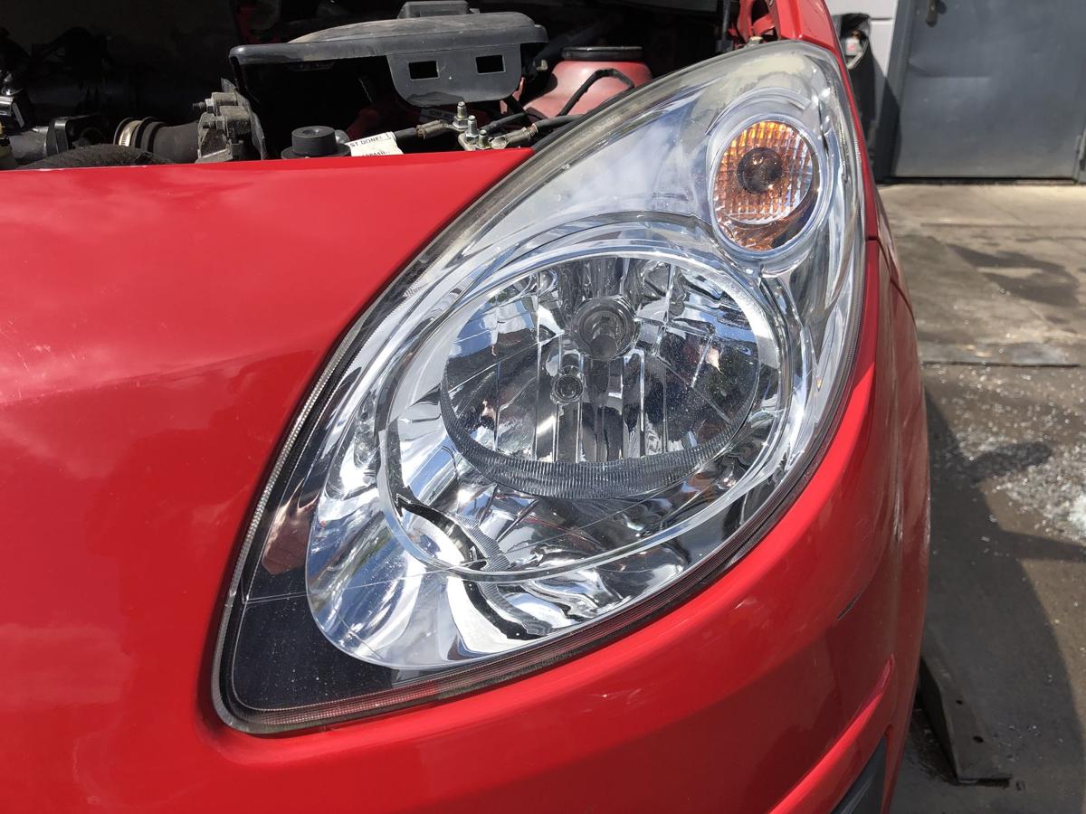 Renault Twingo II original Scheinwerfer links Halogen/Haupt/Licht/Front Bj2010