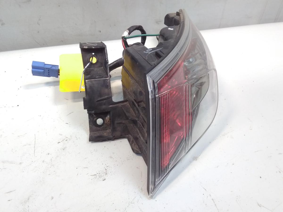 Honda Civic 8 FK2 R&uuml;ckleuchte Schlussleuchte rechts au&szlig;en 5t&uuml;rig Facelift BJ2009