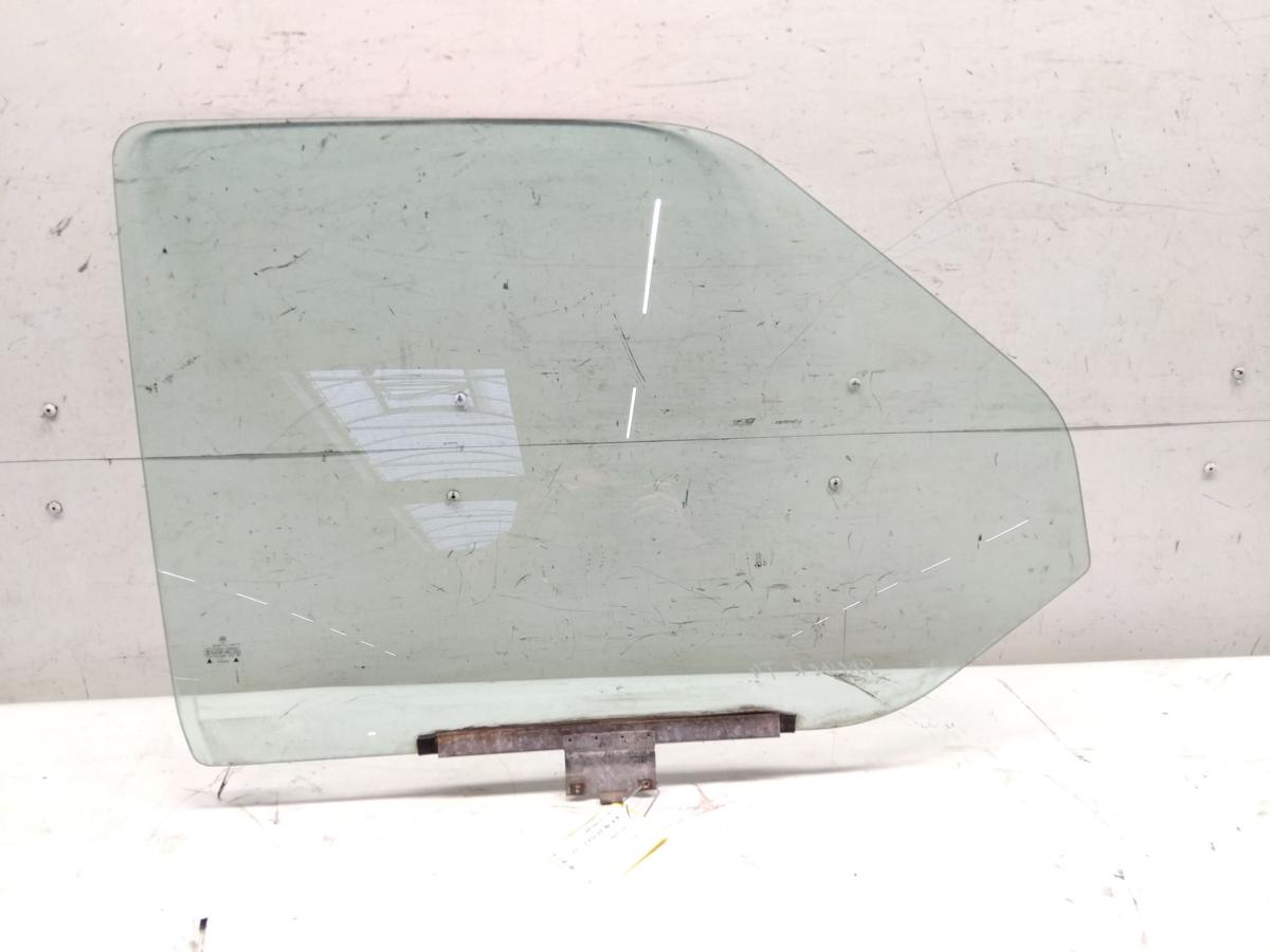 VW T4 original T&uuml;rscheibe vorn rechts gr&uuml;ncolor BJ1995