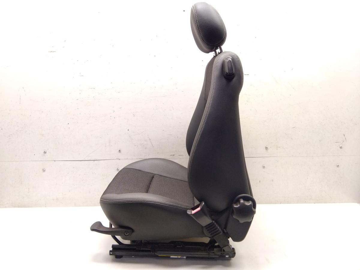 Opel Tigra TwinTop orig.Sitz vorn rechts Beifahrersitz Teilleder schwarz BJ2006