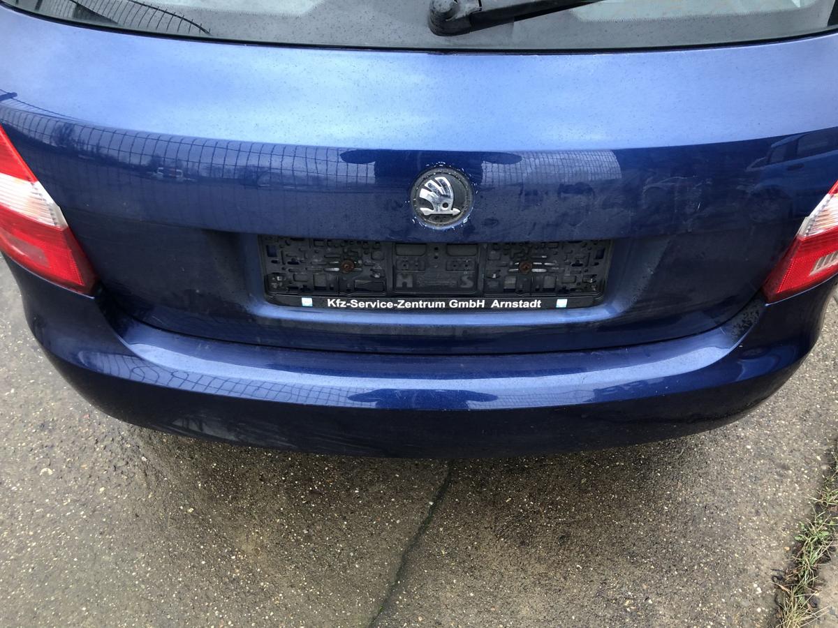 Skoda Fabia 2 Typ 5J Sto&szlig;f&auml;nger hinten Hecksch&uuml;rze ohne PDC 5trg LF5Q blau