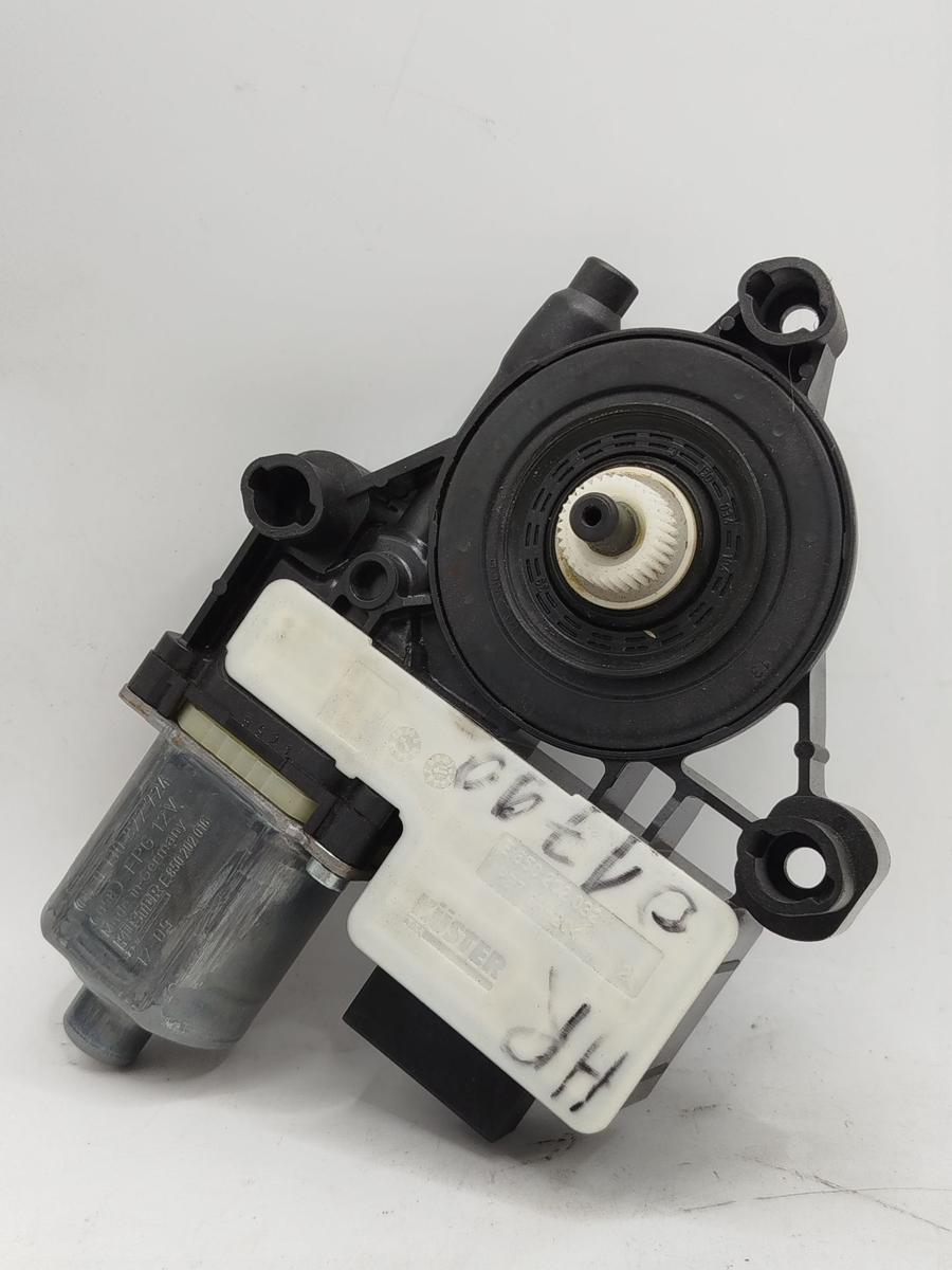 Seat Leon III 5F Motor Fensterheber Fensterhebermotor hinten rechts Bosch