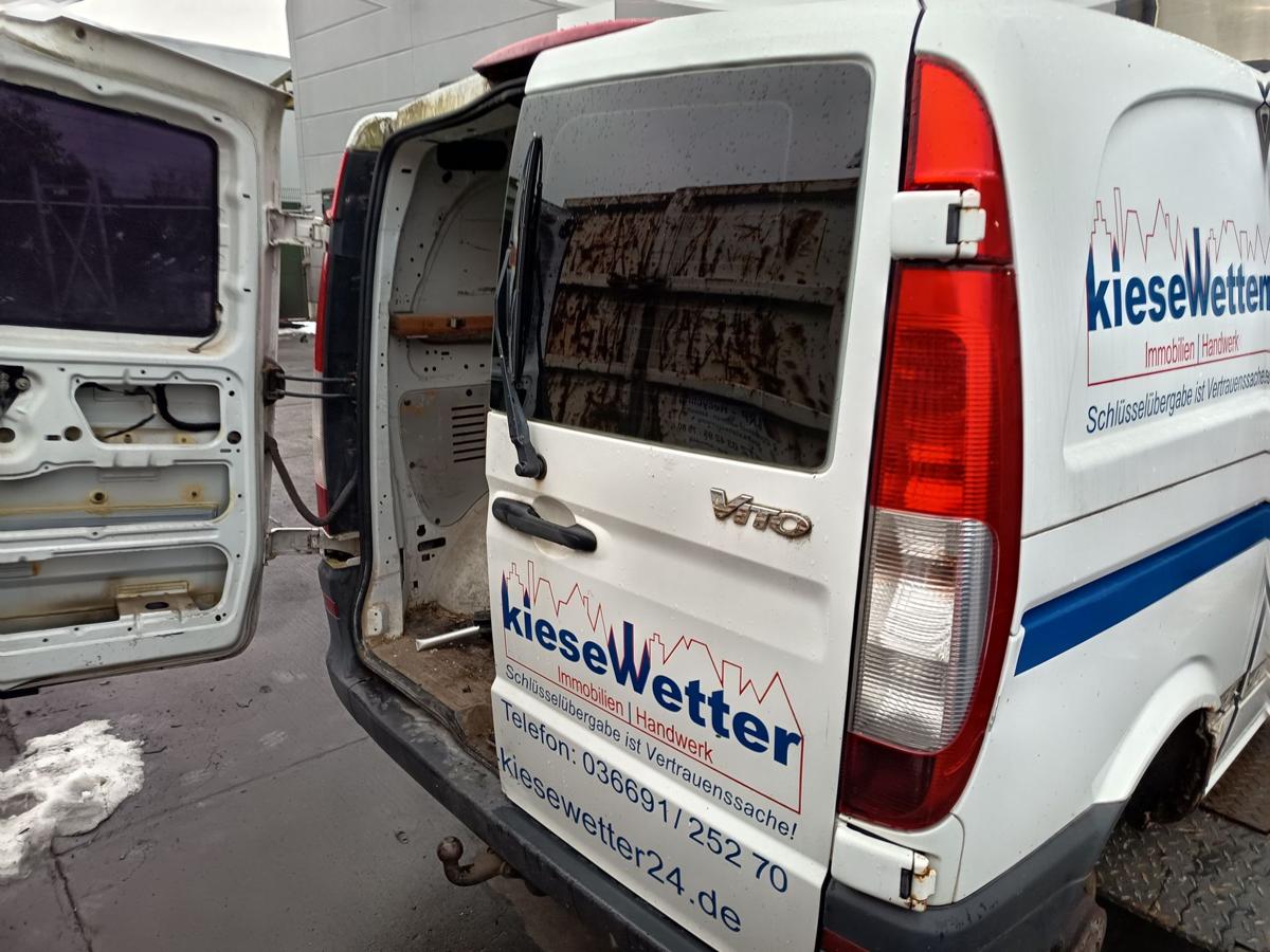 Mercedes Vito W639 original Heckfl&uuml;gelt&uuml;r rechts 9147 Arktiswei&szlig; Bj 2007