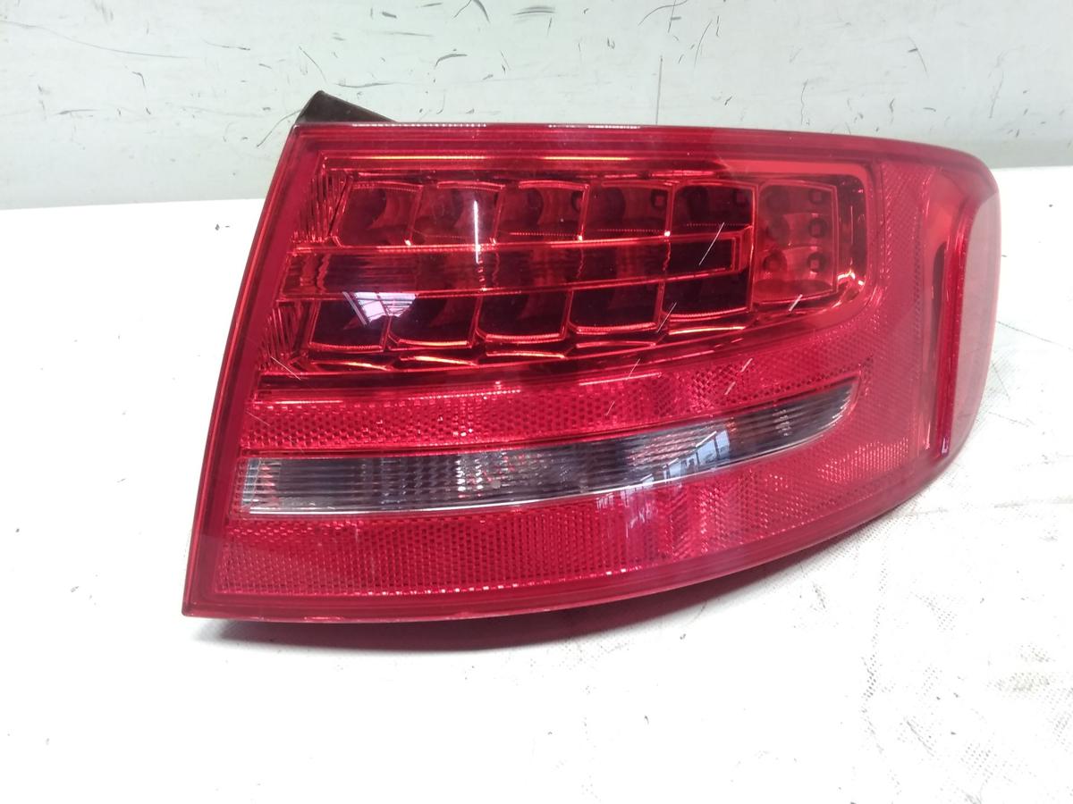 Audi A4 8K B8 Avant original Rückleichte Heckleuchte rechts LED Bj.2010