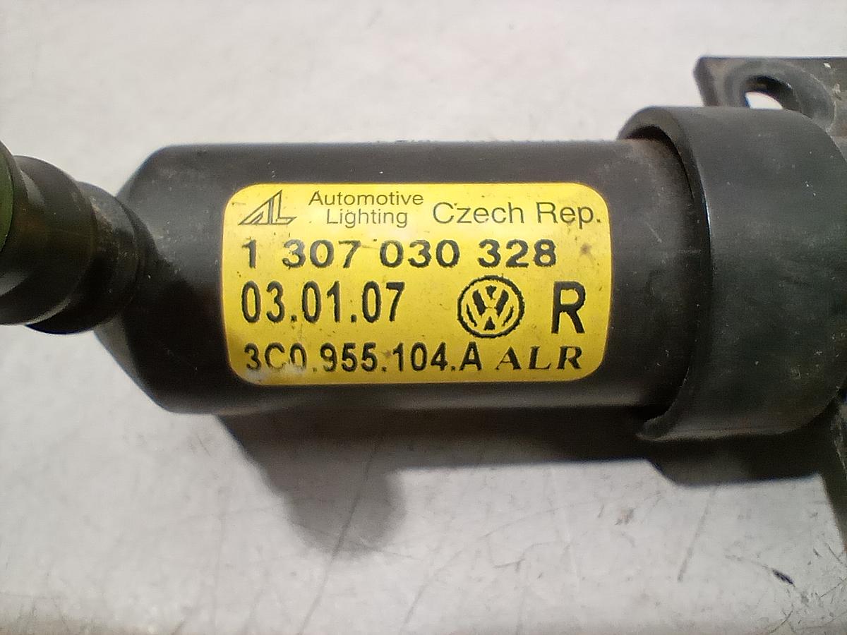 VW Passat 3C5 orig Waschdüse Scheinwerfer rechts 3C0955104A Bj 2007