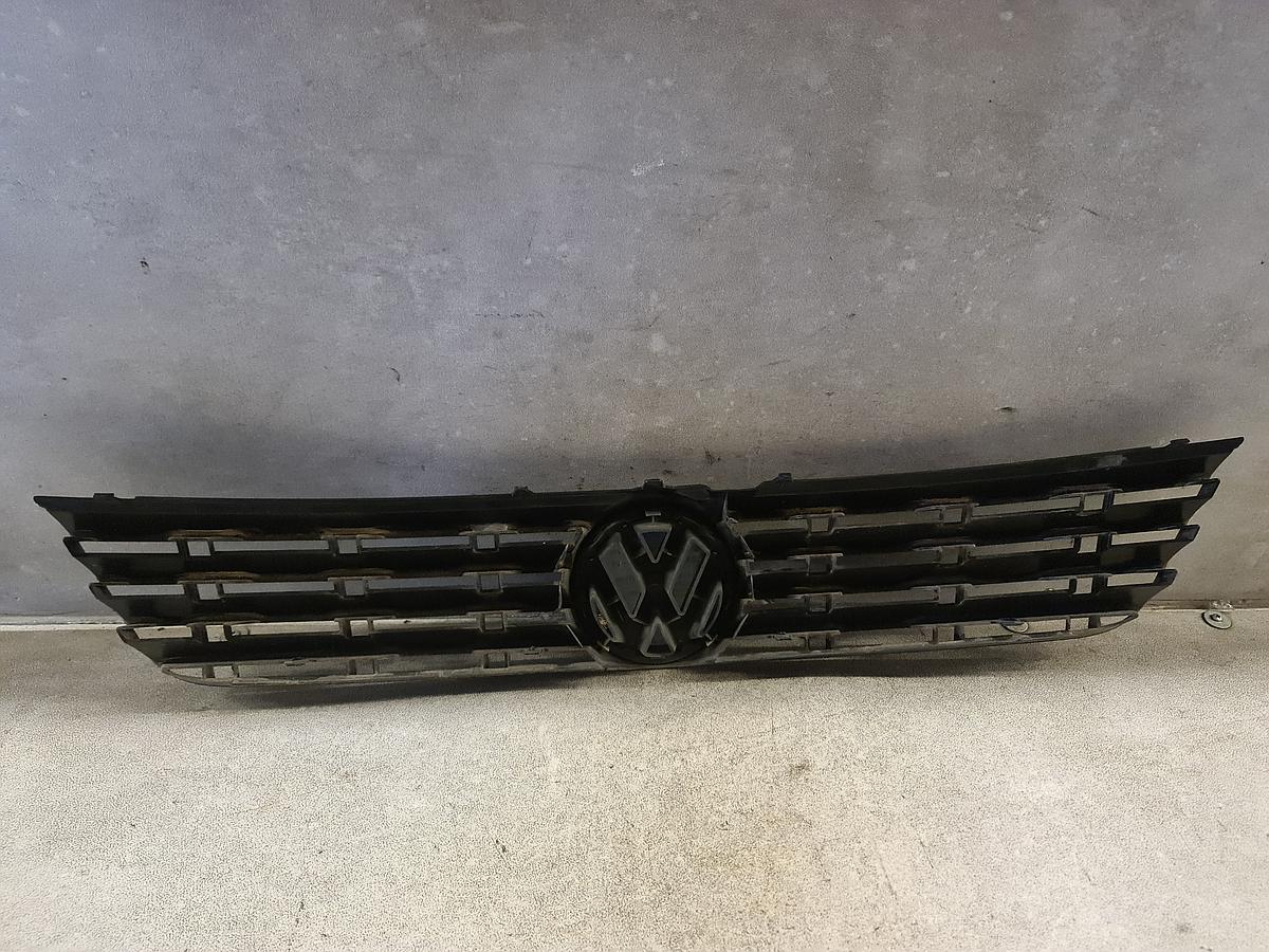 VW Passat 3B Kühlergrill Frontgrill unlackiert BJ97-00