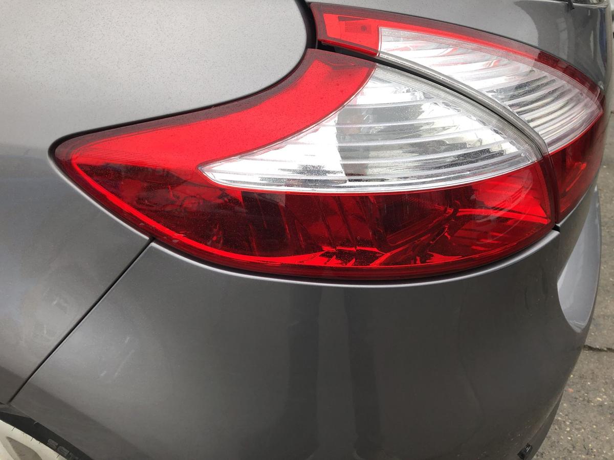 Renault Megane III 3 R&uuml;ckleuchte au&szlig;en links R&uuml;cklicht Heckleuchte 5 t&uuml;rer