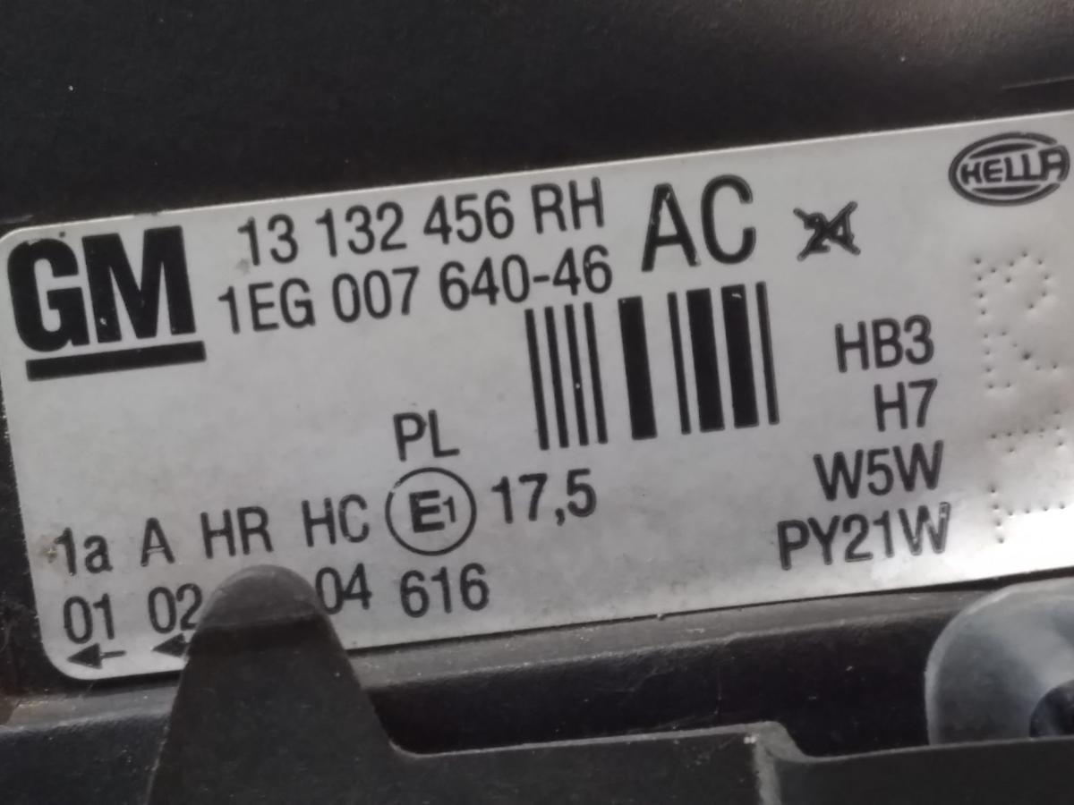 Opel Astra G original Scheinwerfer vorn rechts Halogen mit LWR oberhalb leicht vergilbt