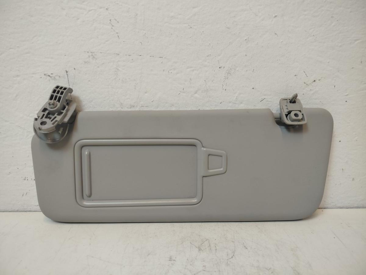 Hyundai i30 PD Mild Hybrid Sonnenblende vorn links mit Spiegel Fahrerseite