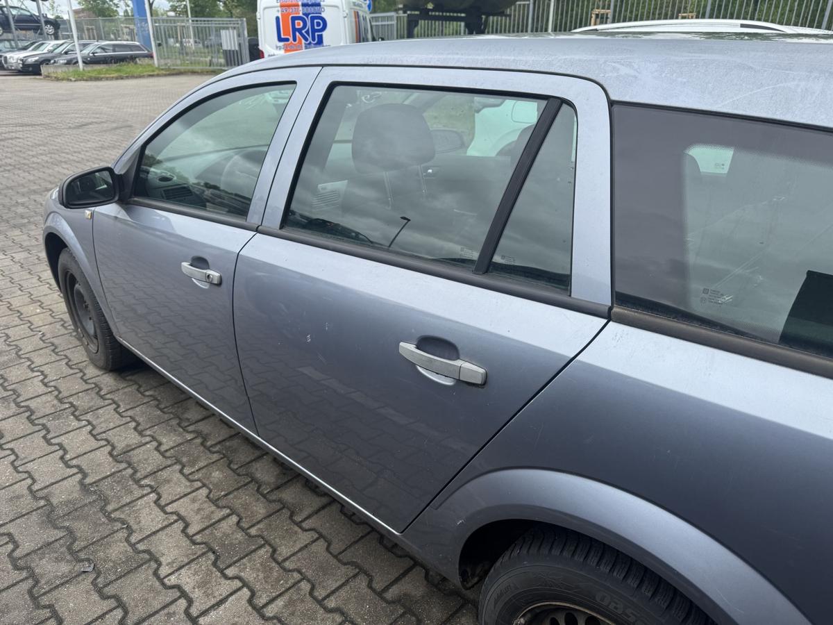 Opel Astra H original T&uuml;r hinten links Z163 Lichtsilber Kombi Rohbau Bj.2009