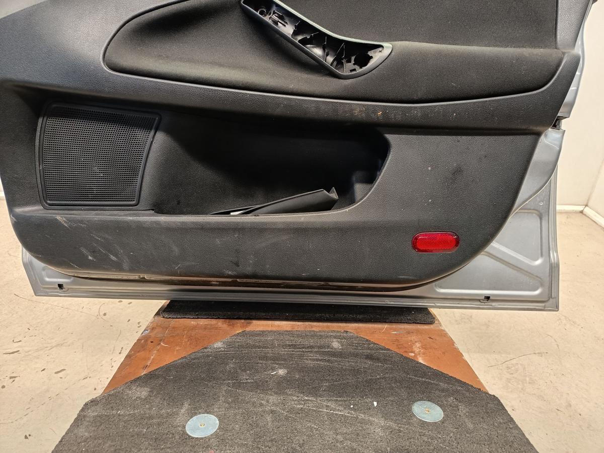 Ford Mondeo IV Kombi original T&uuml;r vorne rechts Cosmicsilber Baujahr 2007