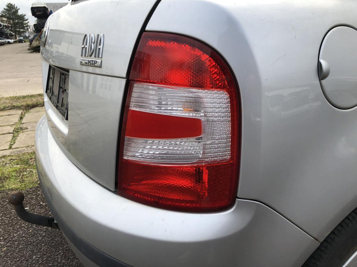 Rückleuchte rechts Rücklicht Facelift Heckleuchte 5 türer Skoda Fabia 6Y