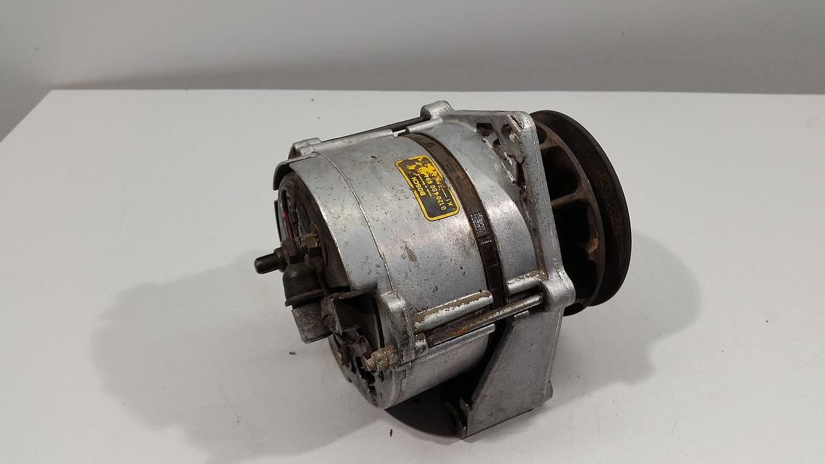 Daimler Benz O321H Lichtmaschine 35A Deutz 0120400694 28V