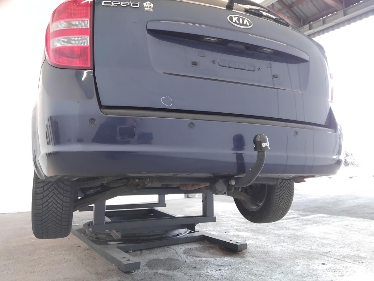 Kia Ceed ED Kombi SW original Stossf&auml;nger Sto&szlig;stange hinten PDC BJ2008 A8 ABYSS BLUE