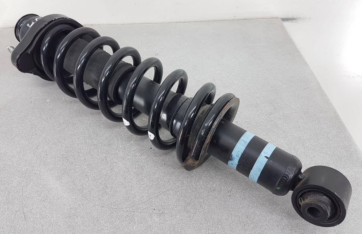 Mitsubishi Eclipse Cross Federbein hinten rechts Bj2023 56210W110P 2,4 72kw 4WD