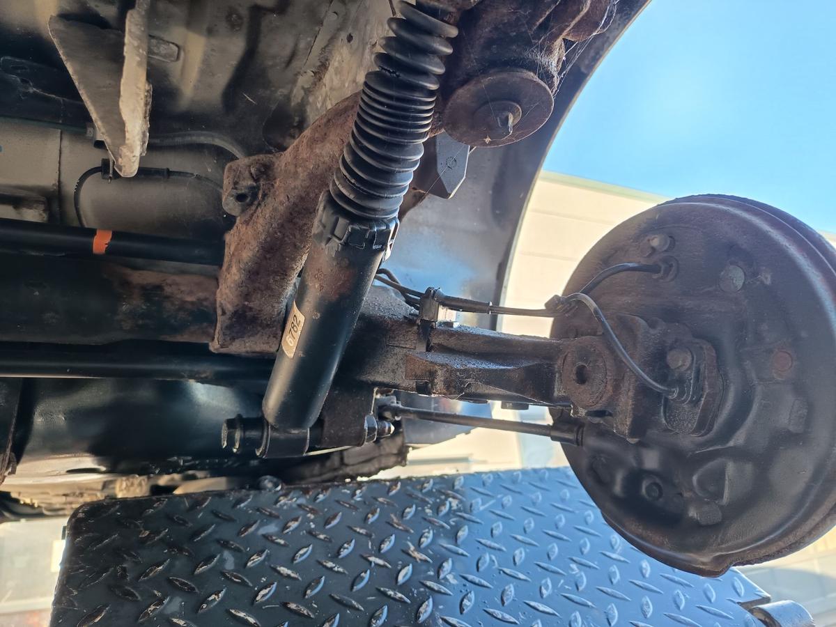 Peugeot 206+ original Hinterachse trommelgebremst f&uuml;r 1,1l 44kW HFX Bj 2012