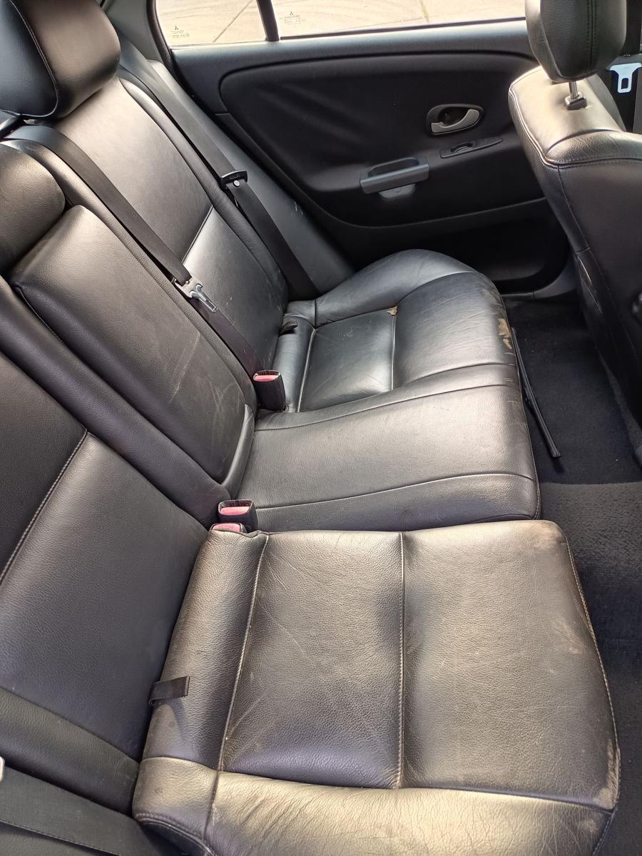 Mitsubishi Carisma original Sitzausstattung Leder komplett mit Sitzheizung vorn