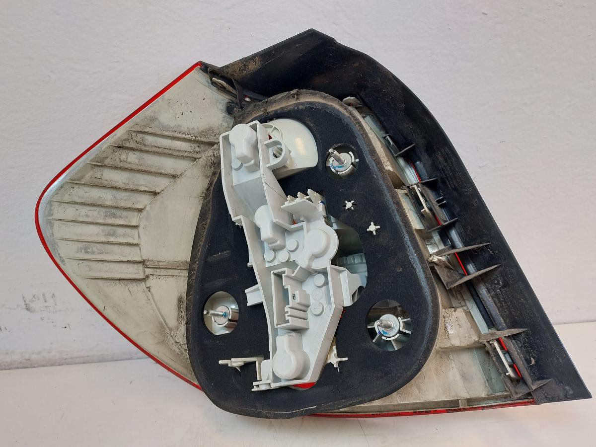 BMW 1er E87 LCI ab07 R&uuml;ckleuchte rechts R&uuml;cklicht R&uuml;ckscheinwerfer Heckleuchte