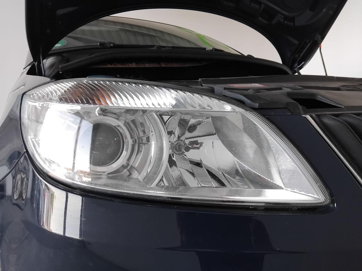 Skoda Fabia 2 5J Facelift original Scheinwerfer rechts Halogen Ellipsoid BJ2011