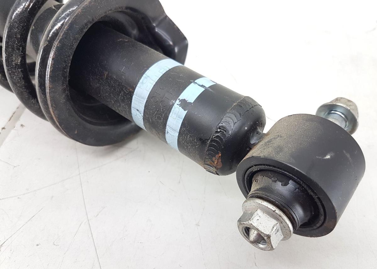 Mitsubishi Eclipse Cross Federbein hinten rechts Bj2023 56210W110P 2,4 72kw 4WD