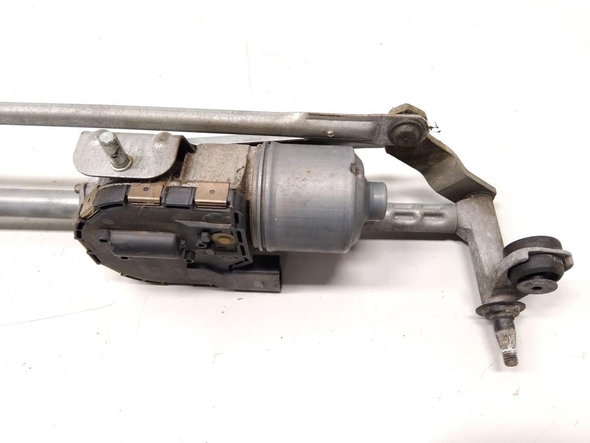 VW Golf 6 original Wischermotor vorn mit Wischergestänge Bj.2012