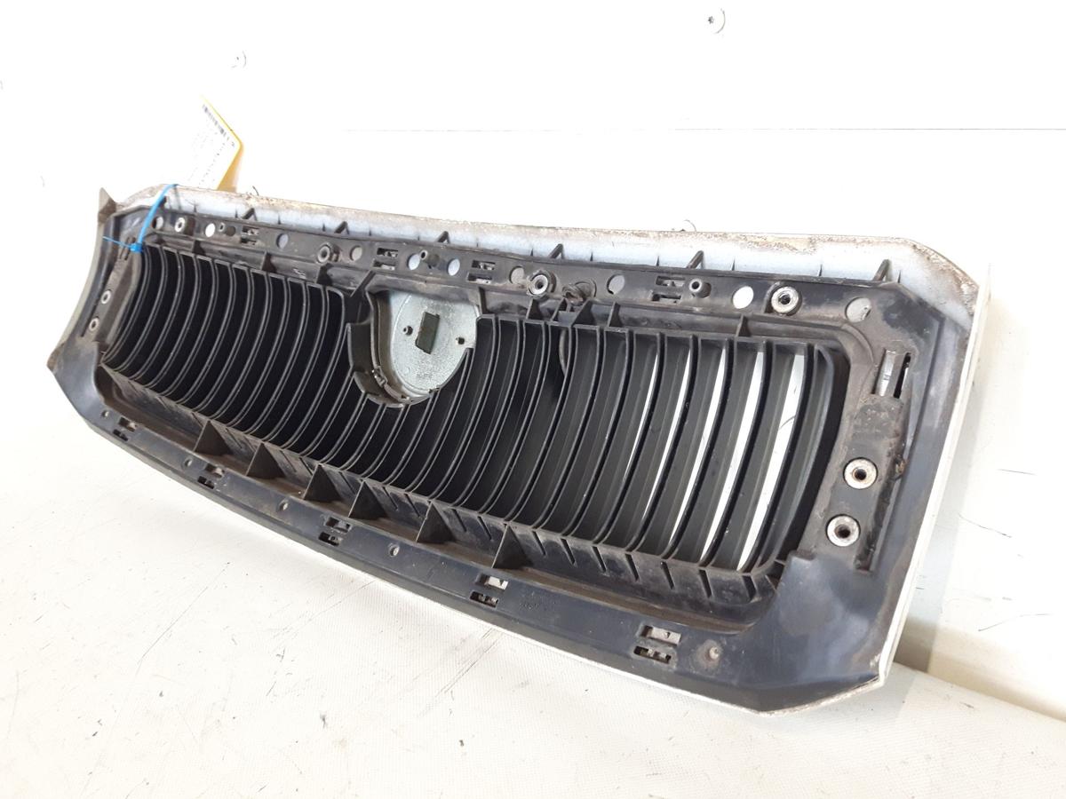 Skoda Fabia 1 6Y original Kühlergrill mit Rahmen candyweiss LF9E BJ2003