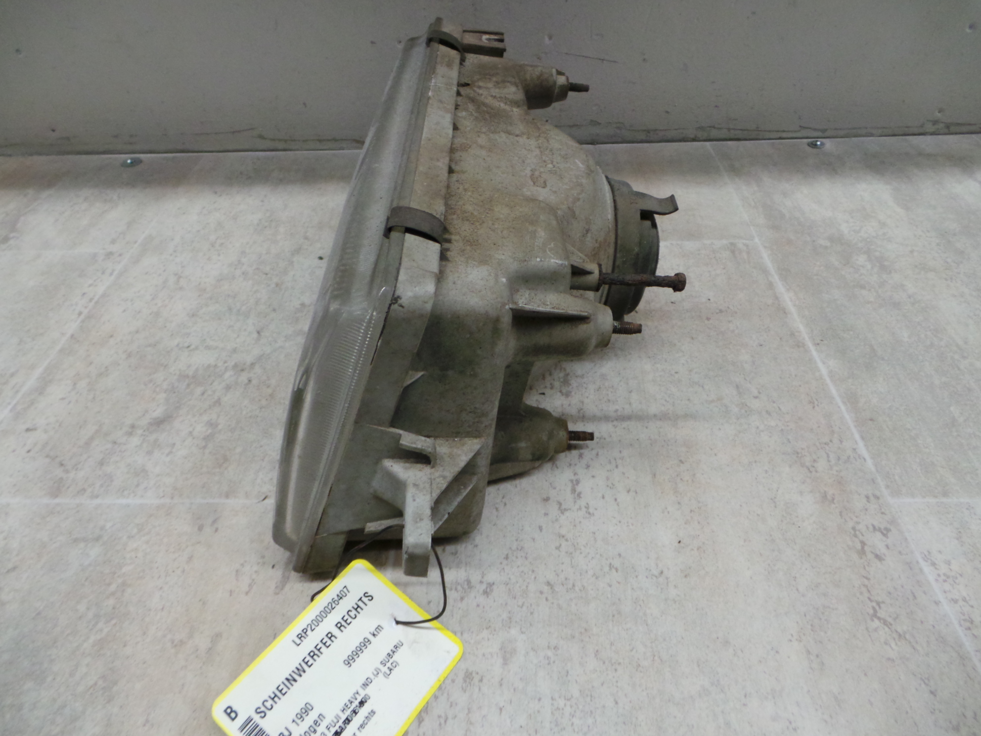 Subaru L1800 Coupe Bj.82-90 Scheinwerfer rechts Lampe vorn