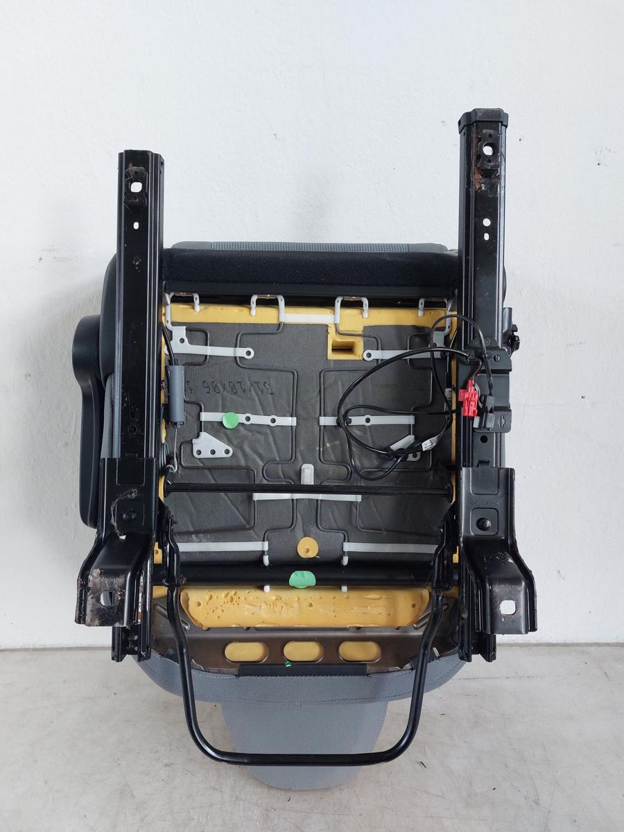 Mitsubishi Colt CZC Cabrio Sitz vorn links Fahrersitz Stoff hellgrau