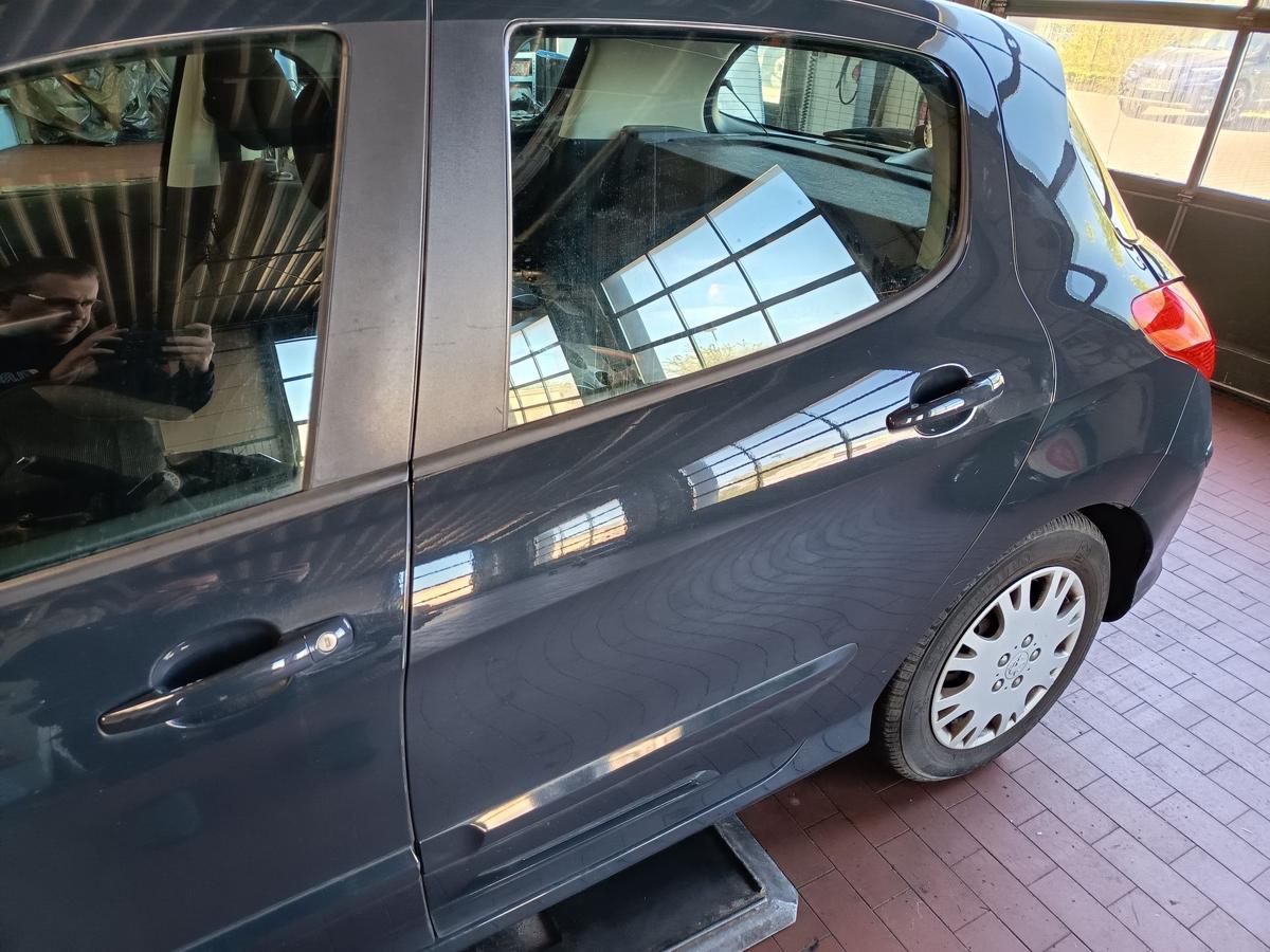 Peugeot 308I original T&uuml;r hinten links KTG Hurricane Grau Baujahr 2008